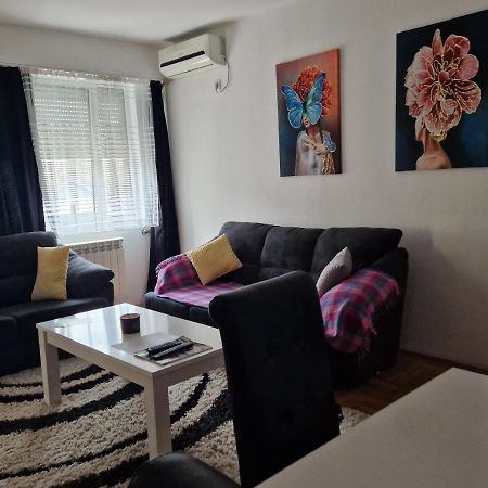Centar S Διαμέρισμα Ni Εξωτερικό φωτογραφία