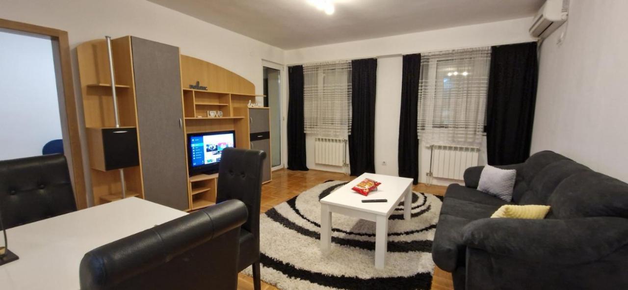Centar S Διαμέρισμα Ni Εξωτερικό φωτογραφία